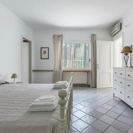 Thalissa * San Vito (Apulia)