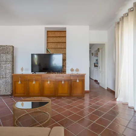 Semesterbostad Thalissa