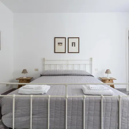 Semesterbostad Thalissa *