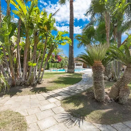 Thalissa San Vito (Apulia)