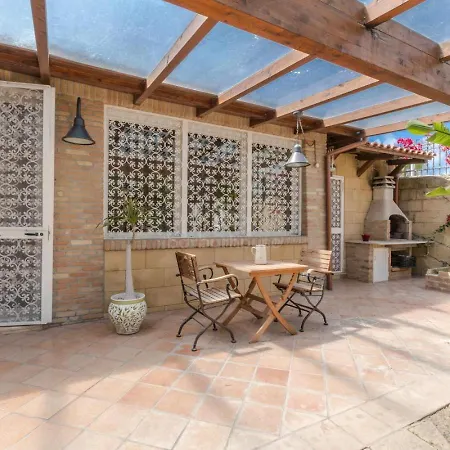 Thalissa San Vito (Apulia)