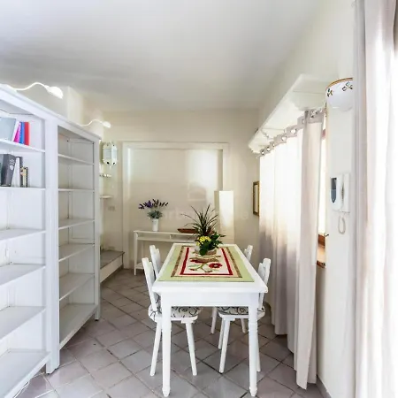 Thalissa * San Vito (Apulia)